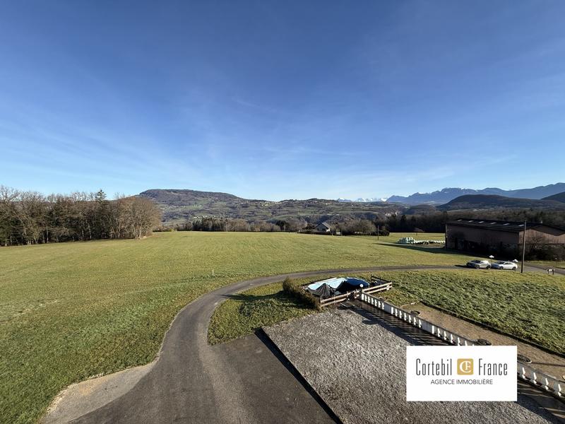 Maison - 512 m² - 11 pièces