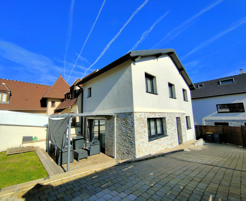 Maison - 86 m² - 4 pièces