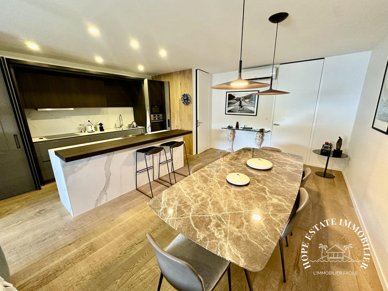 Local d'activités - 755 m²