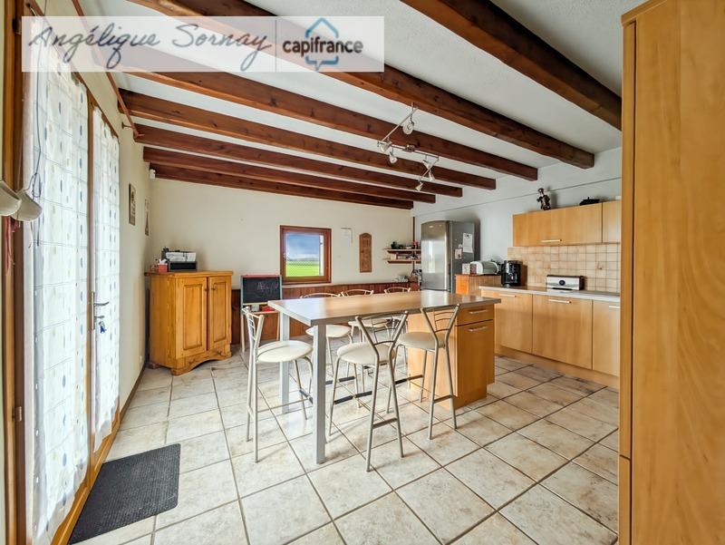 Maison - 210 m² - 8 pièces