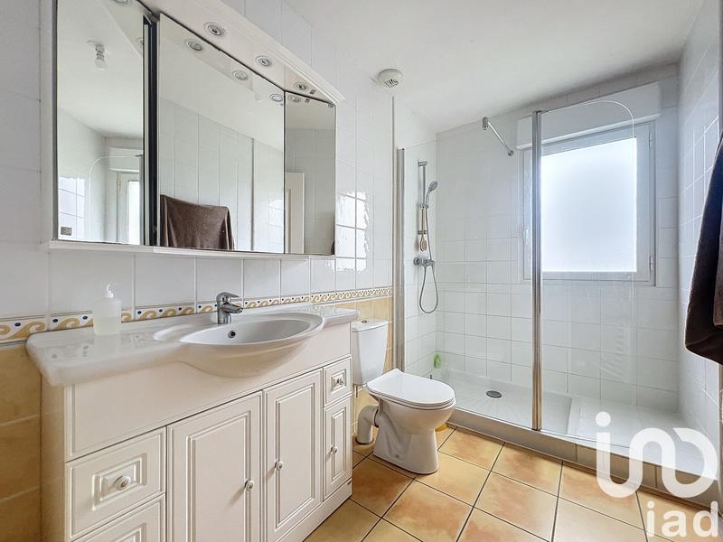 Maison - 180 m² - 6 pièces