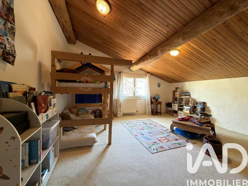 Maison - 223 m² - 8 pièces