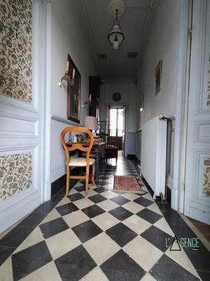 Maison ancienne - 310 m² - 12 pièces