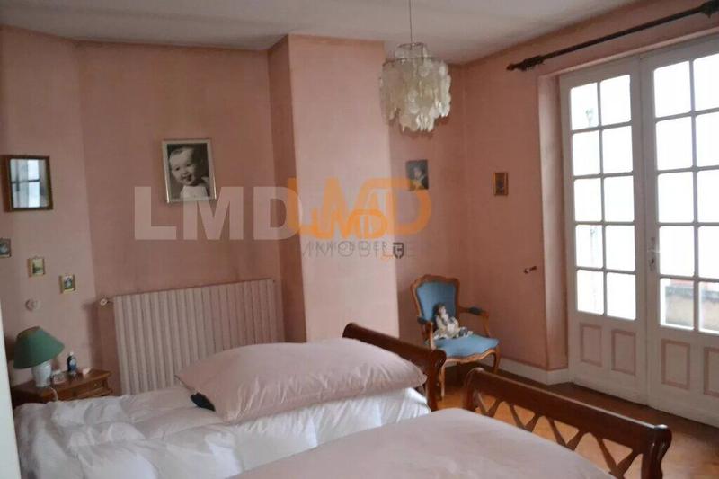 Appartement - 140 m² - 6 pièces