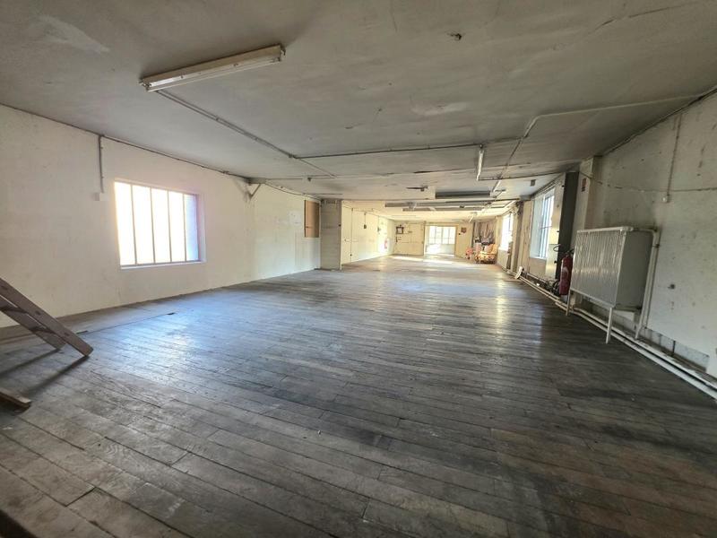 Bureau - 514 m² - 6 pièces