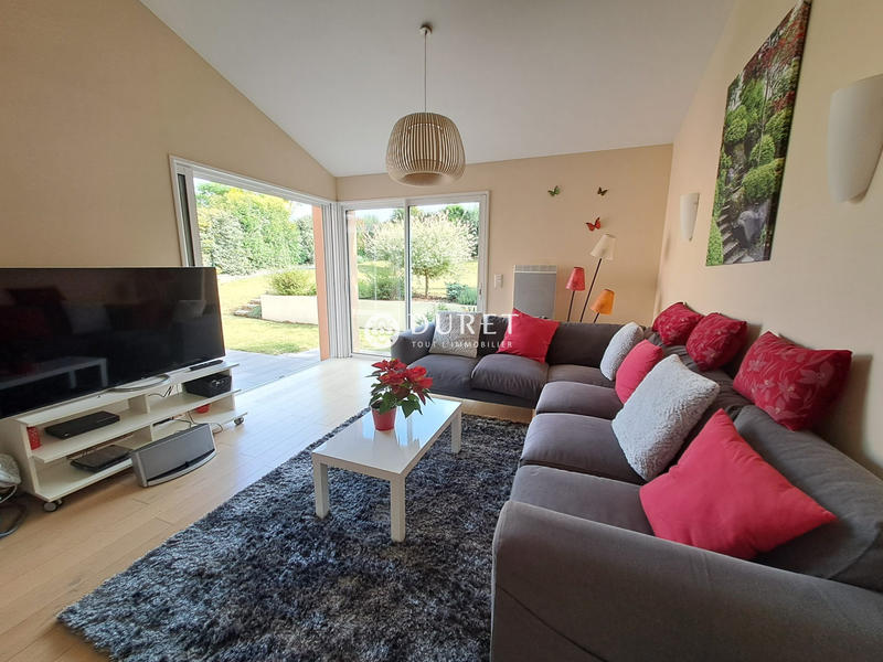 Maison traditionnelle - 127 m² - 7 pièces