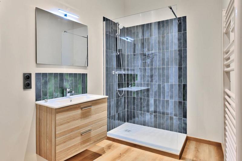 Propriété - 210 m² - 7 pièces