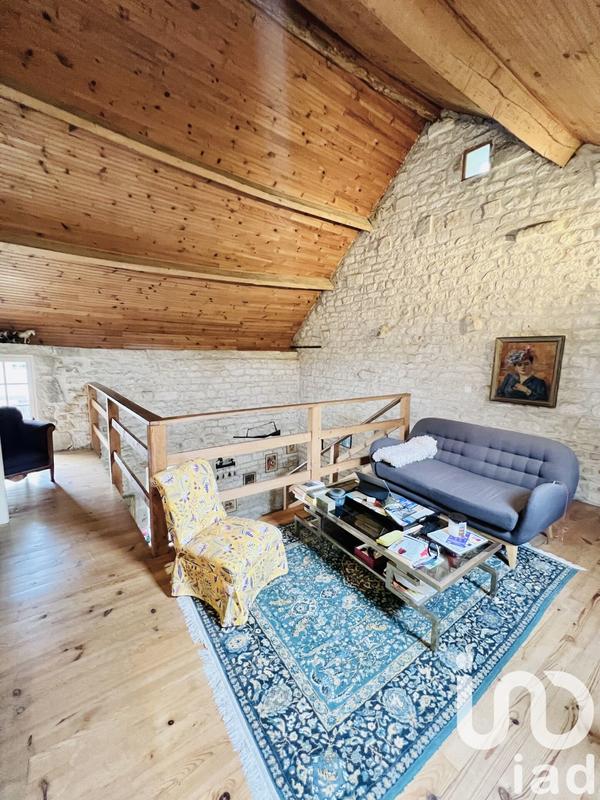 Maison - 275 m² - 9 pièces