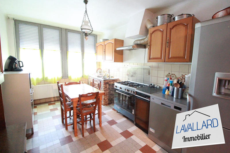 Maison - 162 m² - 9 pièces