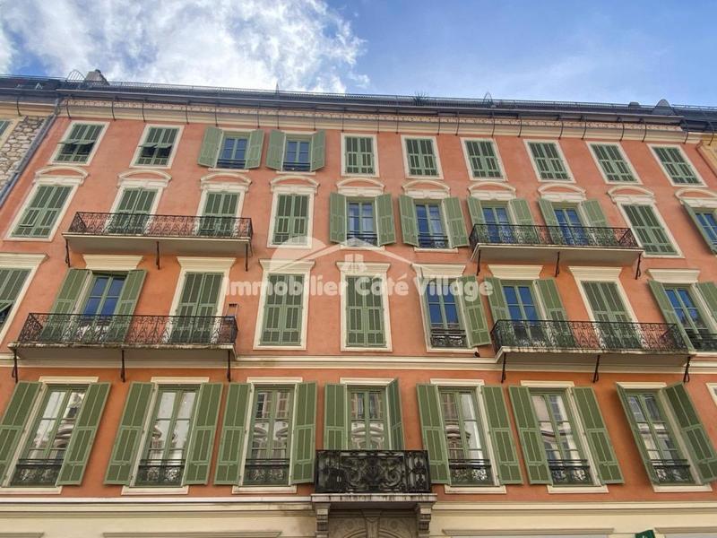 Local commercial - 73 m² - 2 pièces