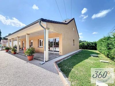 Maison - 98 m² - 4 pièces