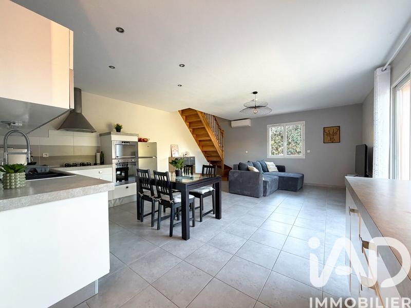 Maison - 92 m² - 4 pièces