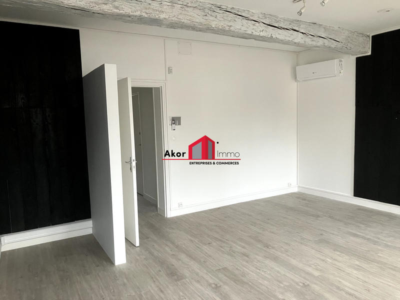 Local commercial - 91 m² - 4 pièces