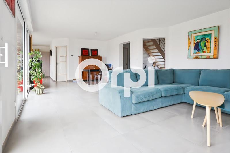 Maison - 143 m² - 6 pièces