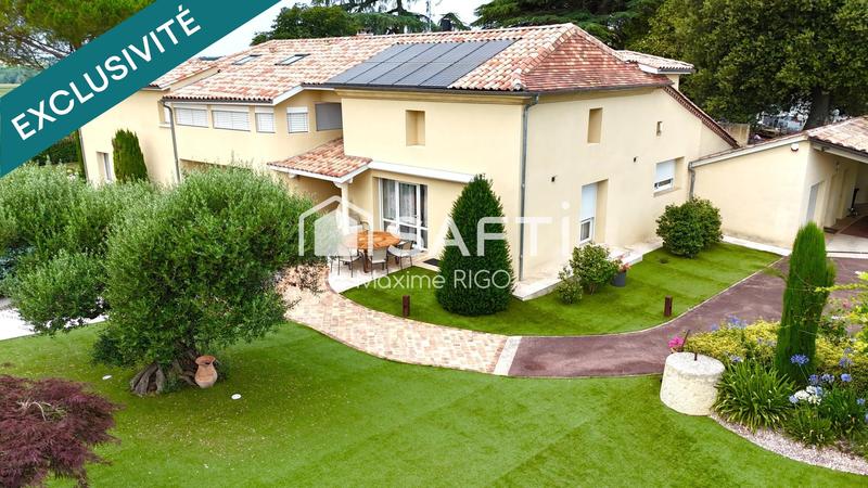 Maison - 518 m² - 12 pièces