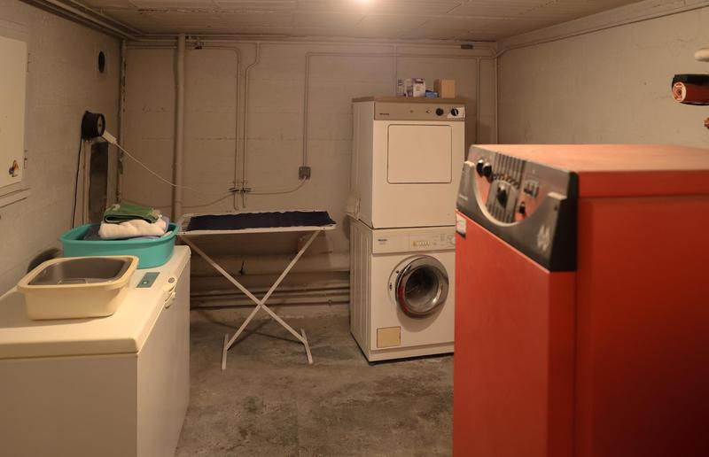 Maison - 185 m² - 9 pièces