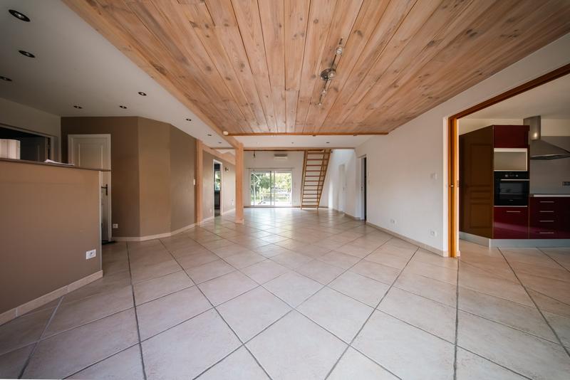 Maison - 170 m² - 7 pièces