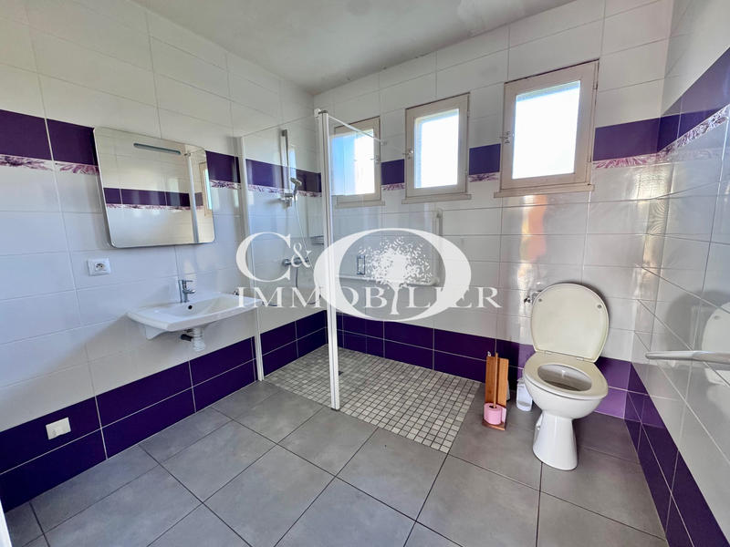 Maison - 99 m² - 4 pièces