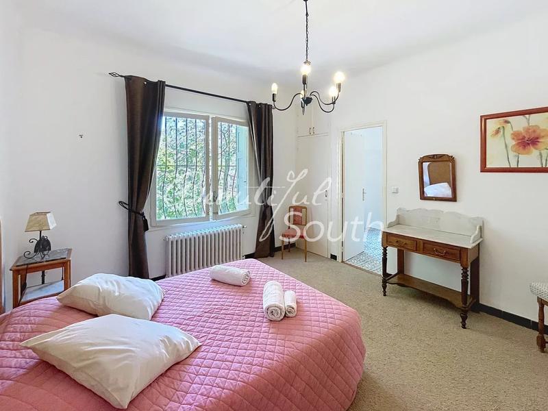 Maison - 200 m² - 9 pièces