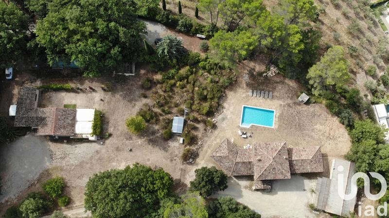 Maison - 370 m² - 10 pièces