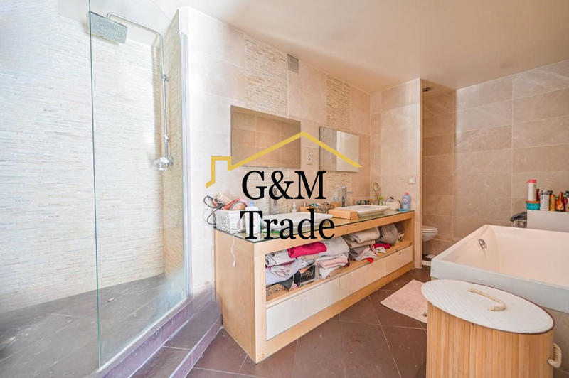 Appartement - 122 m² - 3 pièces