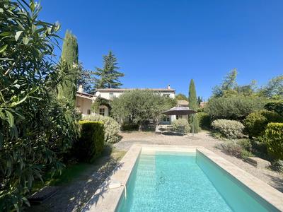 Maison - 144 m² - 5 pièces