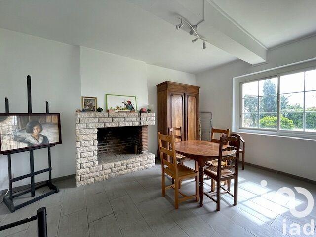 Maison - 250 m² - 9 pièces