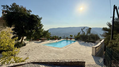 Maison - 150 m² - 5 pièces