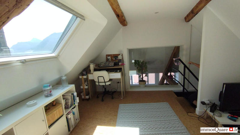 Appartement - 92 m² - 5 pièces