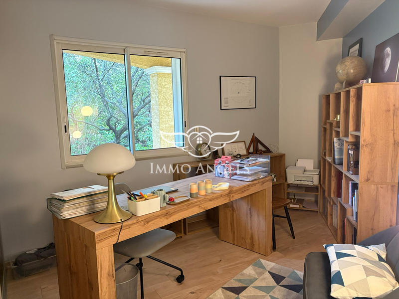 Maison - 170 m² - 5 pièces