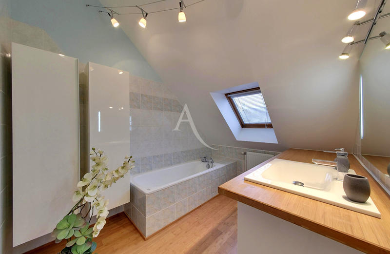 Appartement - 82 m² - 4 pièces