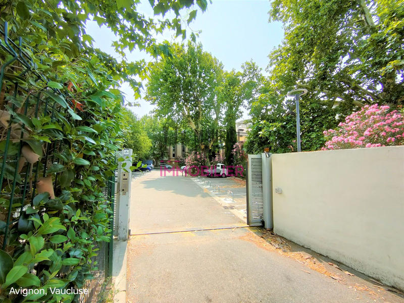 Appartement - 70 m² - 4 pièces