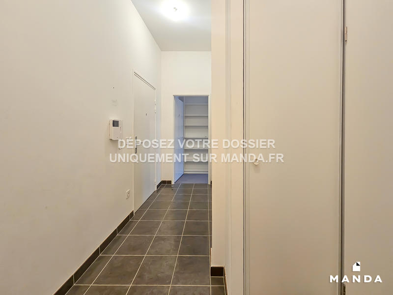 Chambre - 9 m² - 3 pièces