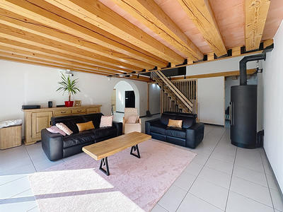 Maison - 250 m² - 7 pièces