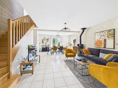 Maison - 112 m² - 6 pièces