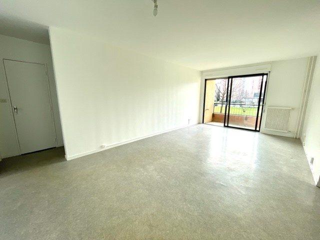 Appartement - 100 m² - 5 pièces