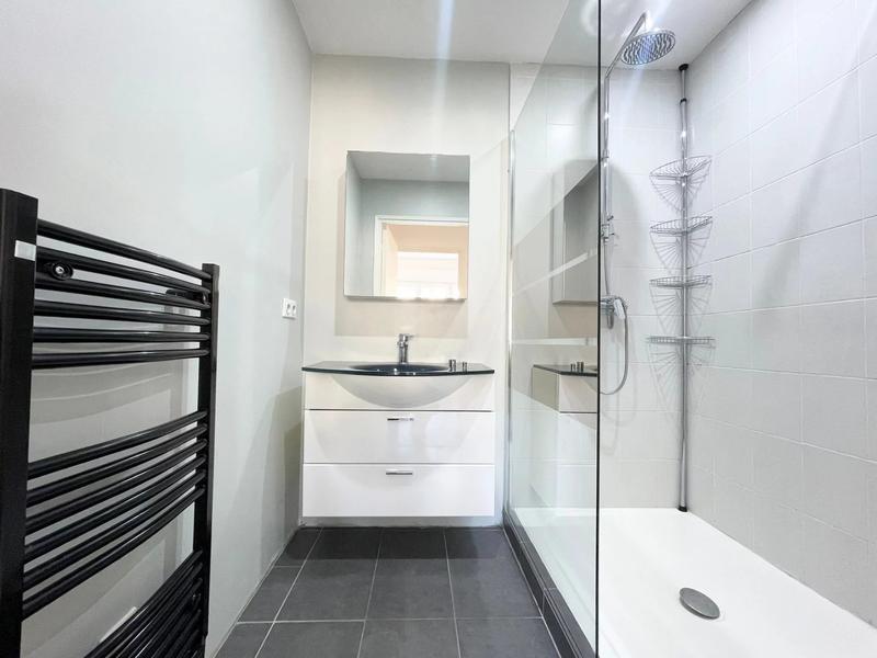 Appartement - 100 m² - 4 pièces