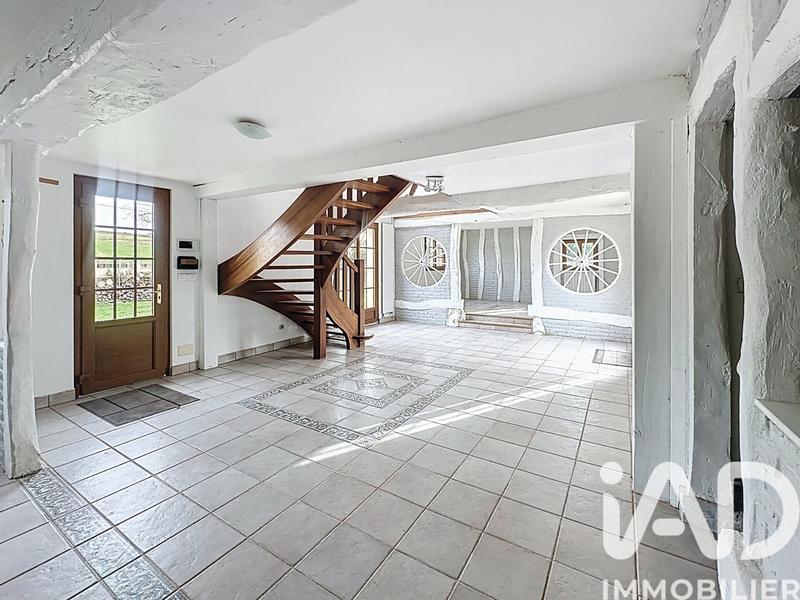Maison - 208 m² - 7 pièces
