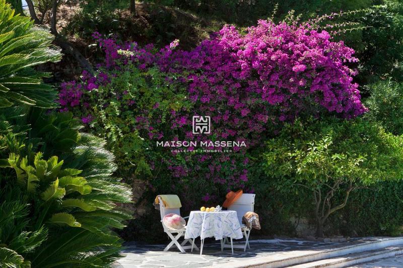 Propriété - 600 m² - 14 pièces