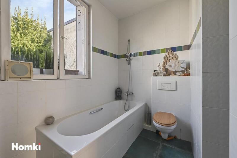 Maison - 140 m² - 5 pièces