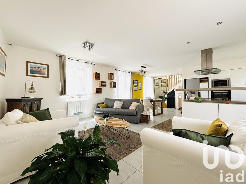 Maison - 98 m² - 5 pièces