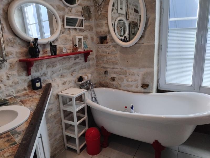 Maison - 228 m² - 6 pièces