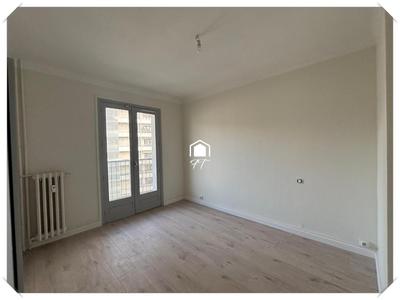Appartement - 74 m² - 5 pièces