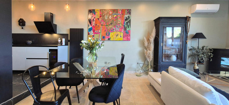 Appartement - 90 m² - 4 pièces