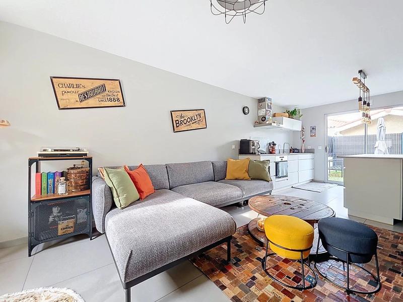 Maison - 90 m² - 4 pièces