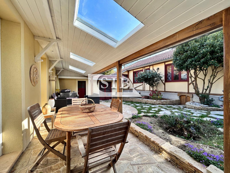 Maison ancienne - 126 m² - 5 pièces