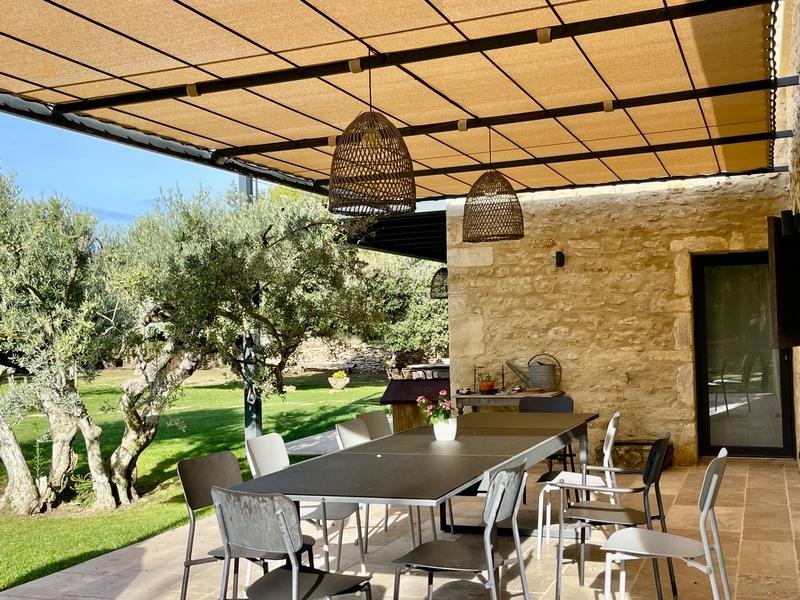 Maison - 240 m² - 7 pièces