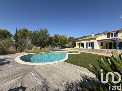 Maison - 200 m² - 7 pièces