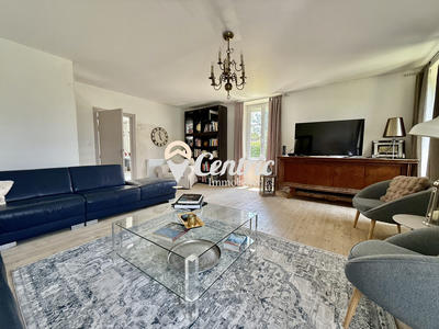 Maison ancienne - 242 m² - 6 pièces