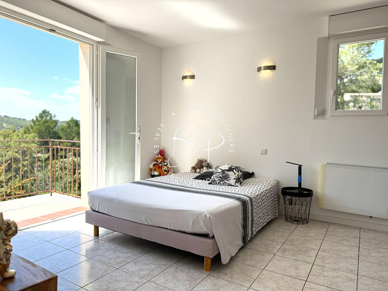 Maison - 173 m² - 7 pièces